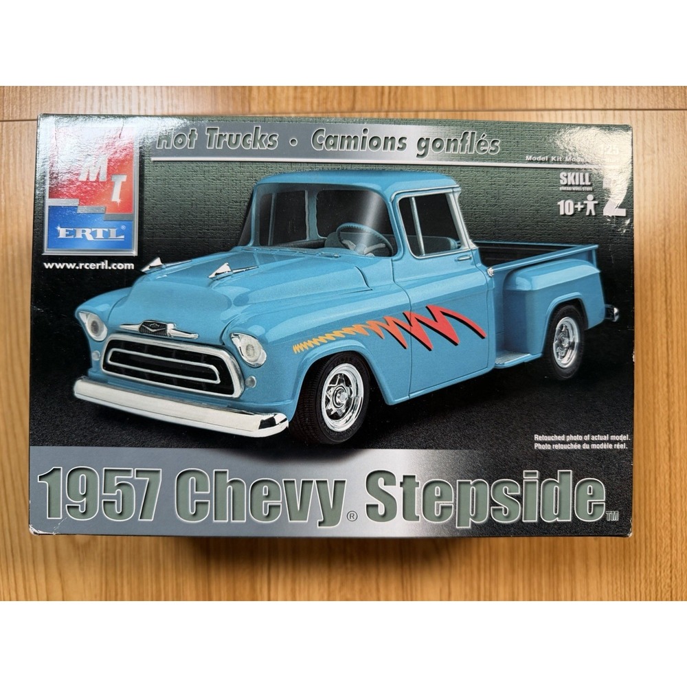 AMT ERTL 1957 Chevy Stepside Pickup Truck Model Kit 1/25 Scale Partially Built
